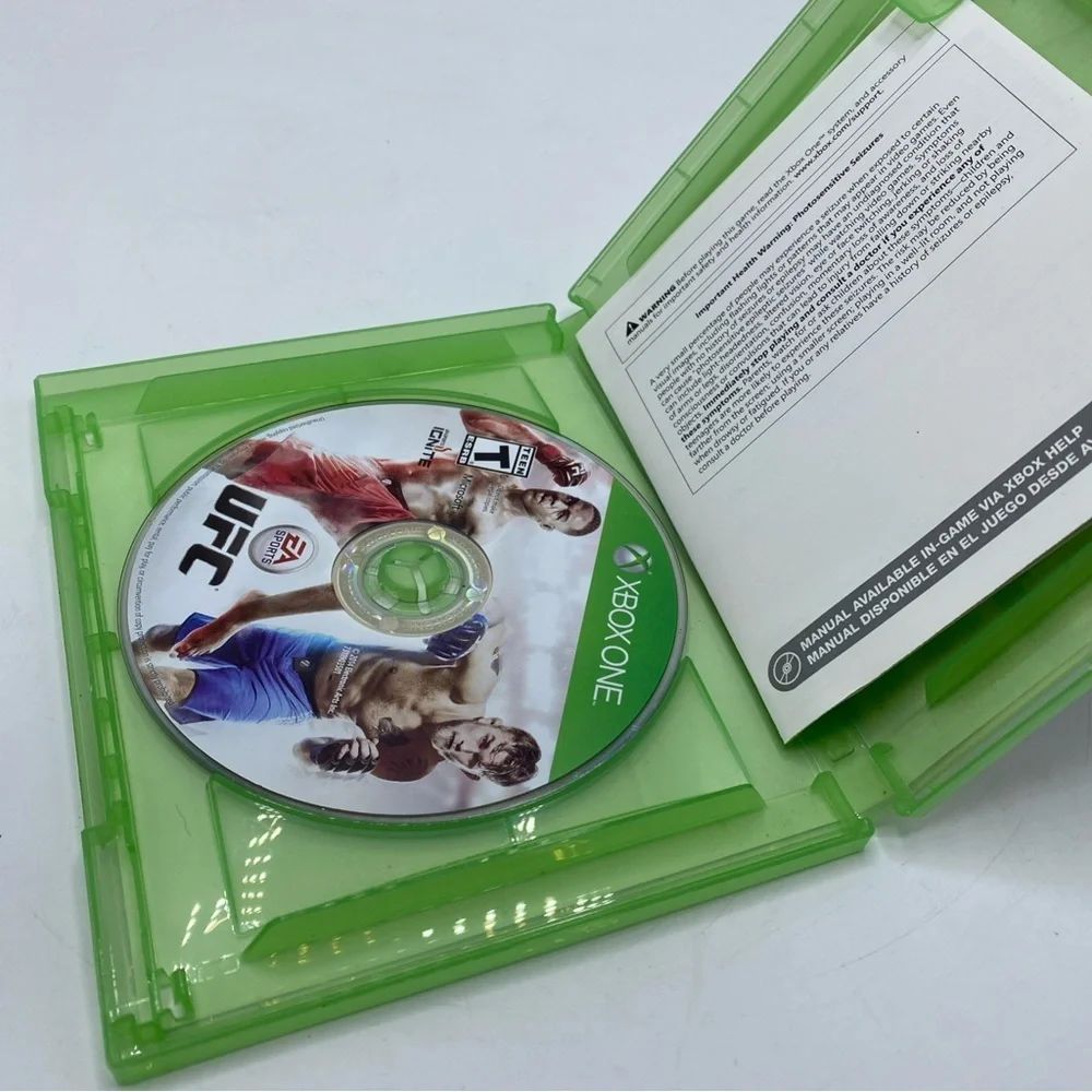 EA Sports UFC (Microsoft Xbox One, 2014)